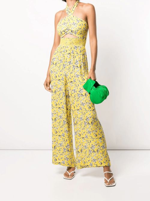 連身褲是整個(gè)夏天都可以穿的涼爽別致的服裝